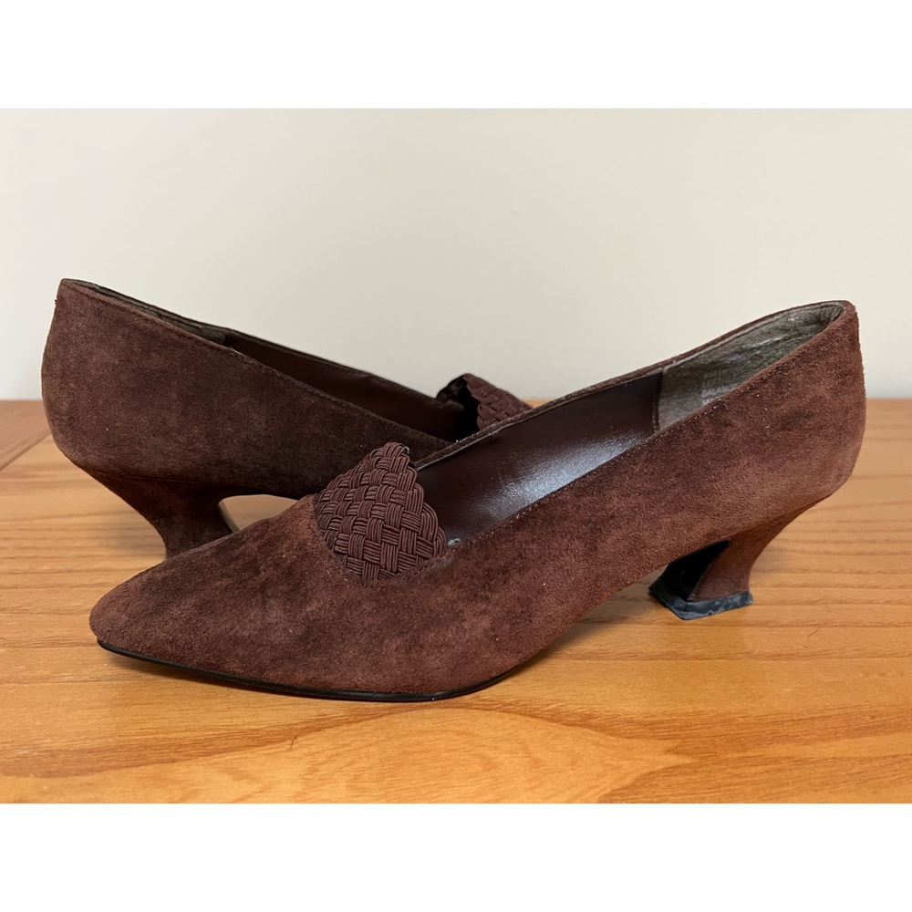 [Mootsies Tootsies Collection] Vintage Brown Suede Pumps